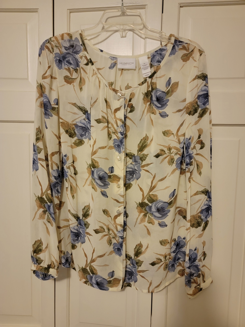 Liz Claiborne Floral Blouse in Cream & Blue Size Medium EUC